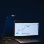 crypto-trading-laptop